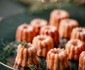 Minicannelés au foie gras