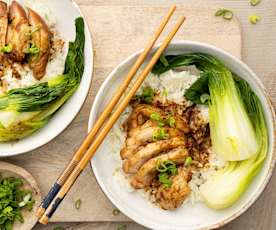 Pollo en salsa de soja con vegetales