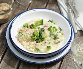 Brokkoli-Risotto mit Haselnuss-Parmesan 