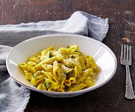 Mezze penne risottate 3 zeta (zola, zucchine e zafferano)