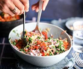 Gemüse-Sauerkraut-Salat (mit Gemüsestyler)