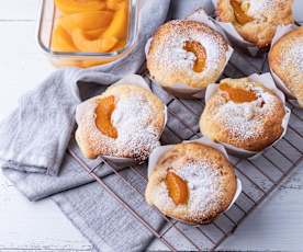 Peach and custard cream muffins