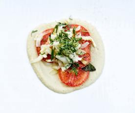 Velouté d'aubergine, fenouil et tomates fondantes, estragon et basilic