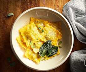 Mantar ve Adaçaylı Ravioli