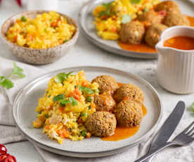 Klopsiki z tofu z sosem słodko-kwaśnym i ananasowym ryżem