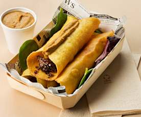 Tacos de pato con mole de mango