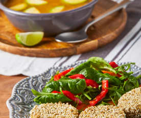 Tortitas de lentejas y sopa de calabacitas