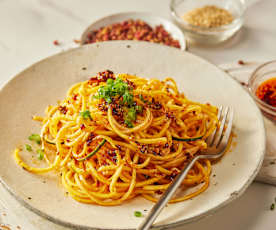 Spaghetti z cukinii w pikantnym sosie (TM5)