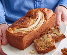 Cake à la banane et noix de macadamia