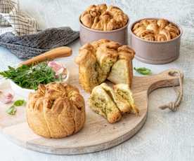 Mini herb and garlic pull apart bread