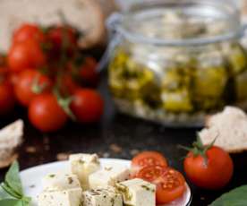 Vegan feta in olie met kruiden