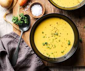 Crema de patatas, puerros y zanahorias