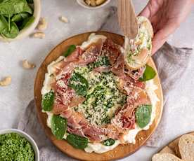 Planche de beurre au pesto d'épinards