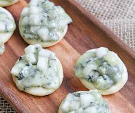 Snacks de pera com gorgonzola