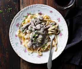 Slow Cooked Beef Stroganoff