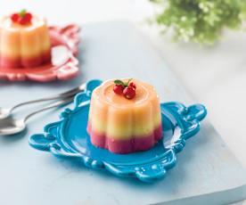 Gelatina de leche con frutas