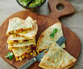 Quesadille z chorizo i guacamole