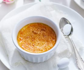 Crème Brûlée cu lichior de ouă