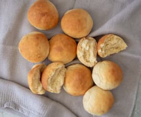 Soft Chinese bread rolls