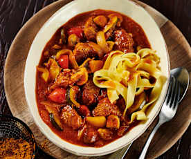 Cajun-Fleisch mit buntem Gemüse