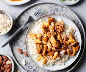 Chicken with almonds