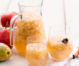Apple and Pear Compote (Kompot jabłkowo-gruszkowy)