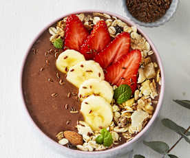 Smoothie bowl con frutta fresca con Affettatutto Bimby®