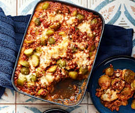 Rosenkohl-Hack-Auflauf auf Kartoffelpüree