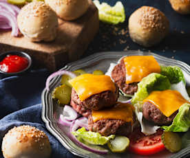 Cheeseburger sliders