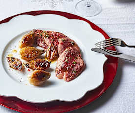 Tagliata di manzo sottovuoto con scalogni confit