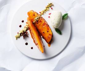 Piña al vacío con salsa de caramelo