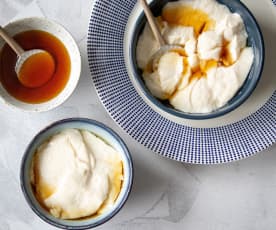 Douhua (soft bean curd) with sweet syrup