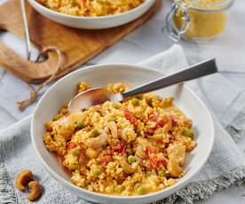 Hirsepilaw mit Hähnchen und Cherry-Tomaten