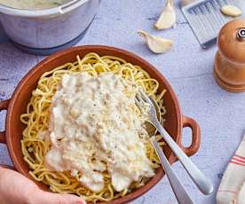 Sauce Alfredo au poulet pour les pâtes