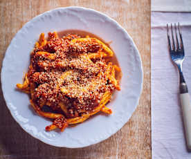 Maccheroni al ferretto con ragù calabrese