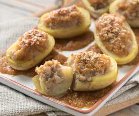 Patatas rellenas de carne con cebolla caramelizada