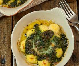 Ñoquis de sémola con salsa reina