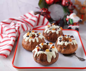 Christmas Berry Kouglof