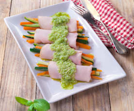 Involtini di tacchino con verdure e salsa al sedano