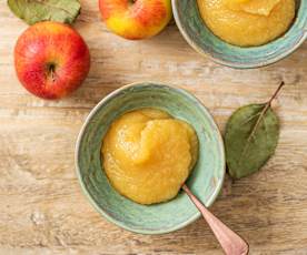 Fruit purée (apple)