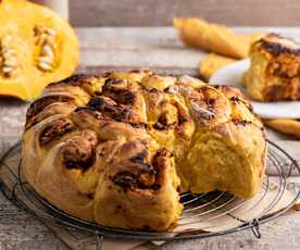 Dyniowy chlebek do odrywania (bez laktozy)