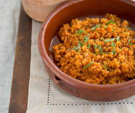 Πλιγούρι με σάλτσα ντομάτας