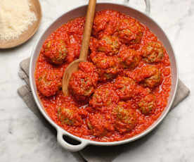 Albóndigas con salsa de tomate