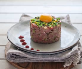 Steak tartare con confitura de tomate concentrado para dos