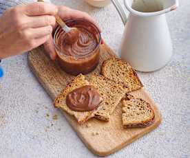 Pâte à tartiner à la purée de noisette