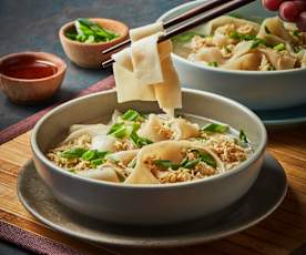 Korean Chicken Noodle Soup (Kal-guksu)