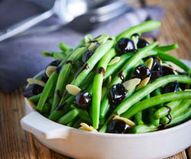 Green Beans with Balsamic Pearl Onions