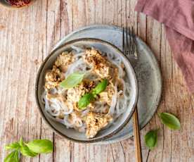 Makaron shirataki (konjac) z ricottą i indykiem