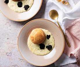 Soufflé de parmesano con fondue de puerros y trufa