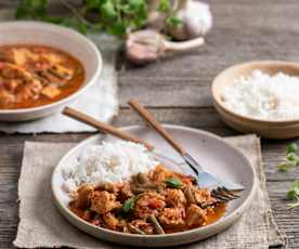 Pomidorowy gulasz z kurczaka z fasolką szparagową